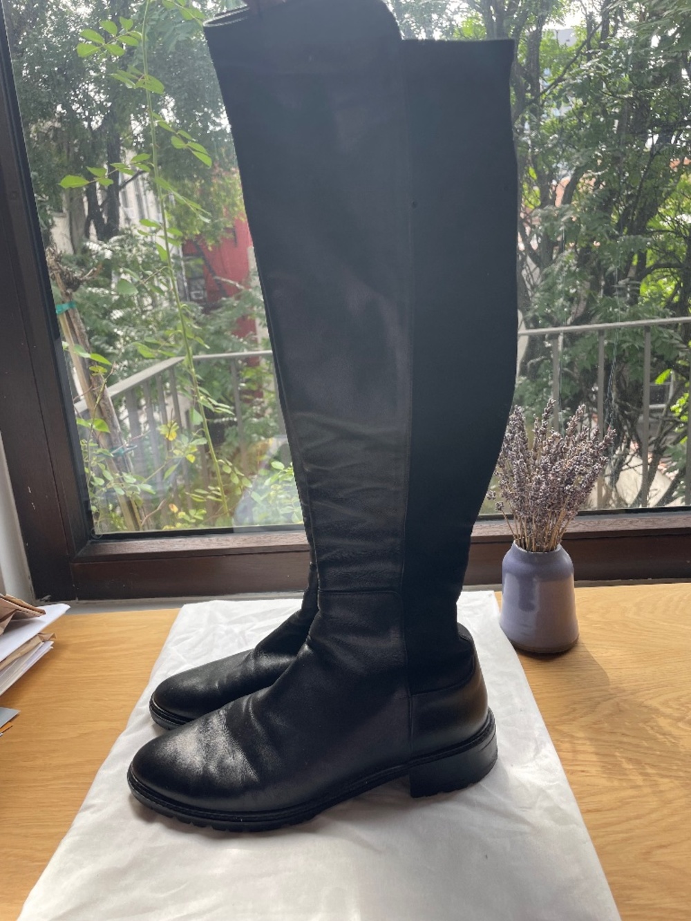 STUART WEITZMAN boots in black leather size 8